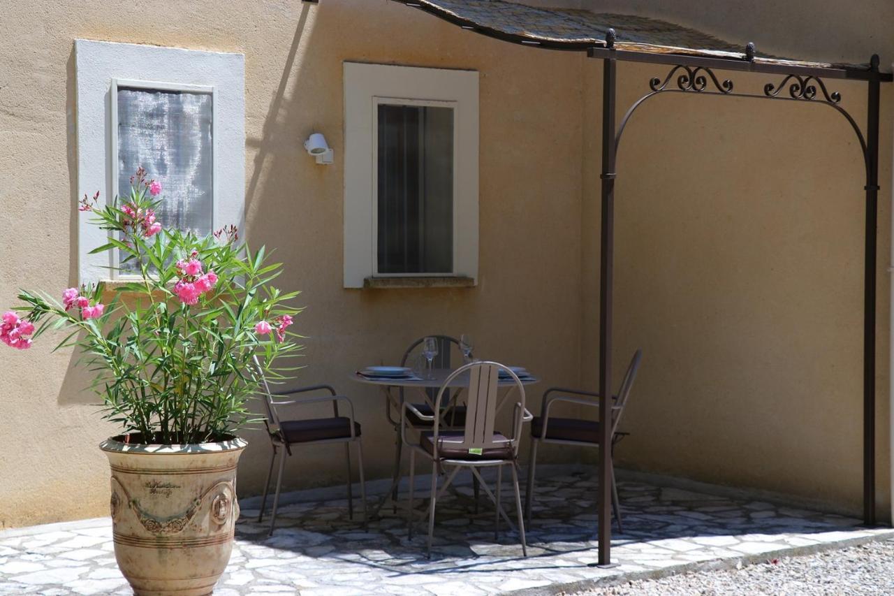 La Villa Du Petit Bois Les Lavandes Faucon  Extérieur photo