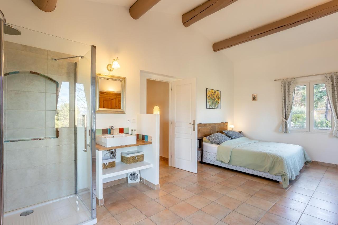 La Villa Du Petit Bois Les Lavandes Faucon  Extérieur photo